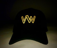 a black hat with the word w on it