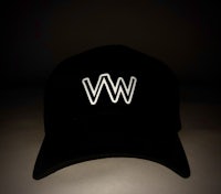 a black hat with the word w on it