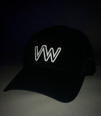 a black hat with the word w on it